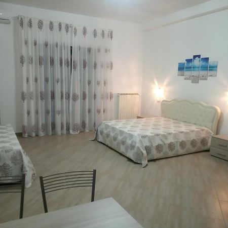 Mediterranea Guest House Porto Cesareo Ngoại thất bức ảnh