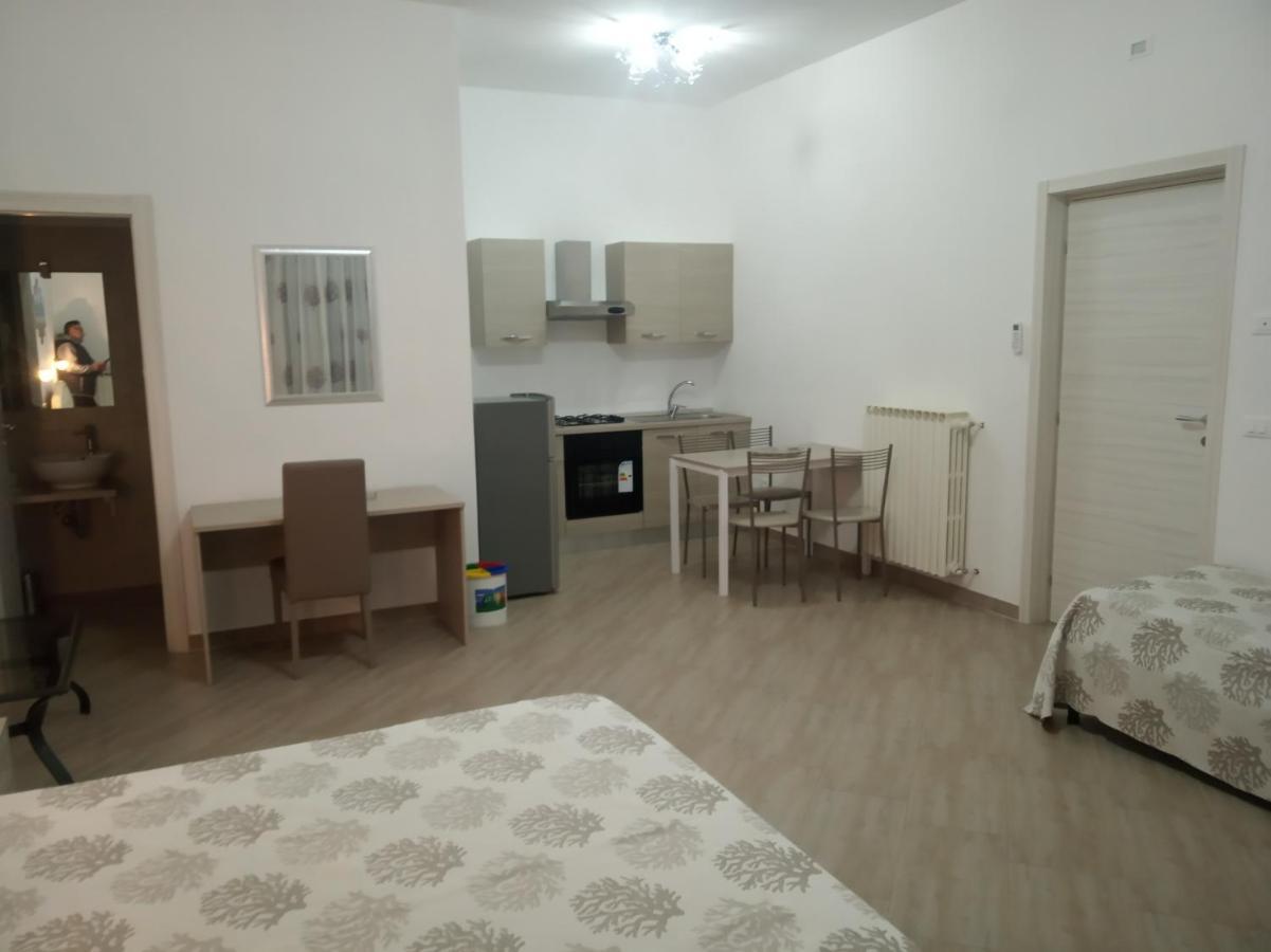 Mediterranea Guest House Porto Cesareo Ngoại thất bức ảnh