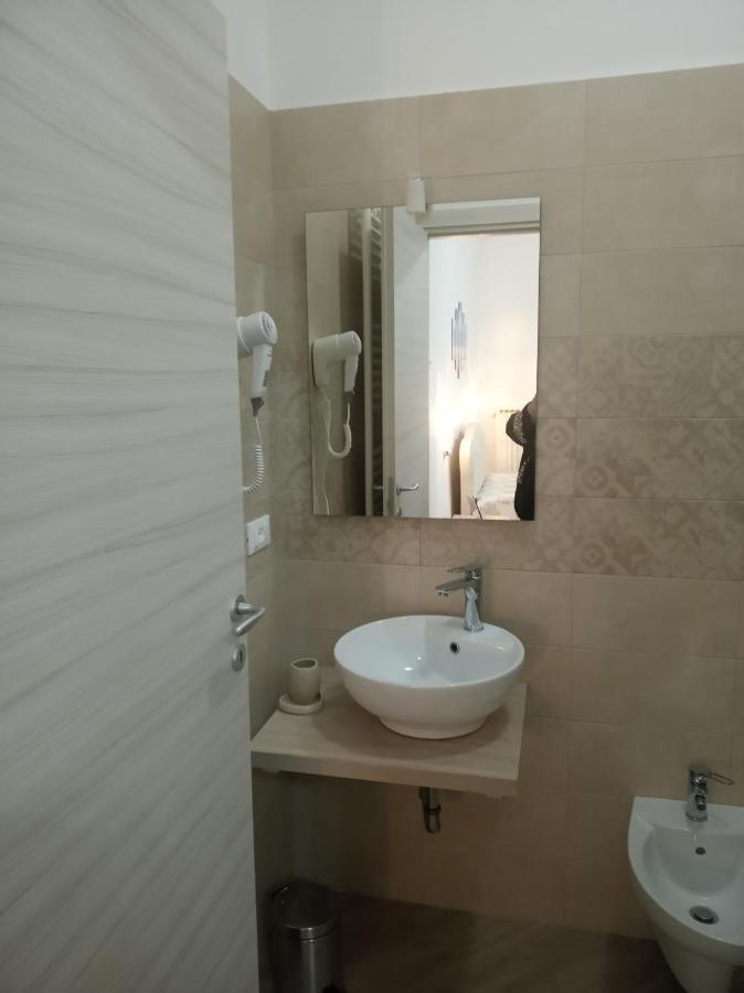Mediterranea Guest House Porto Cesareo Ngoại thất bức ảnh